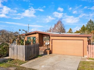 3924 SW 100th St, Seattle, WA 98146