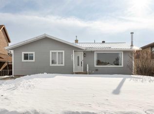 4919 N 46th St, Innisfail, AB T4G 1N3