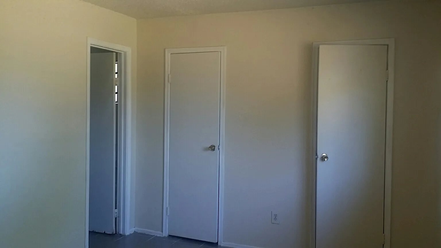 12710 Redfern Dr. — Photo 1