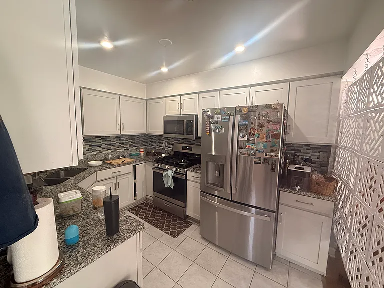 1381 Newport St — Photo 4