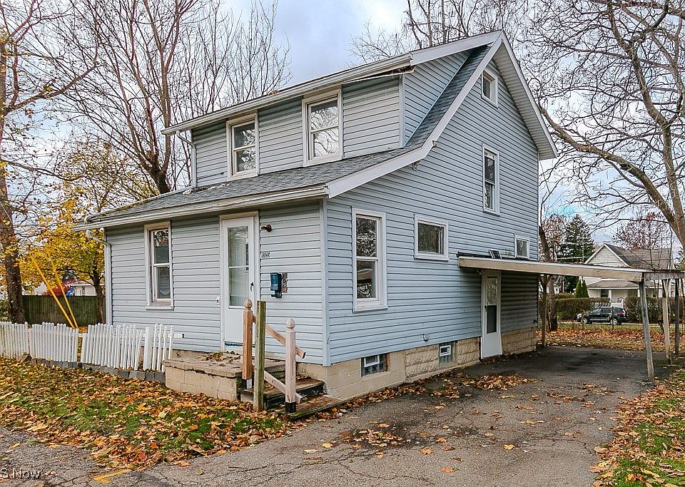 1st image of 1325 Maddrell Ct NE