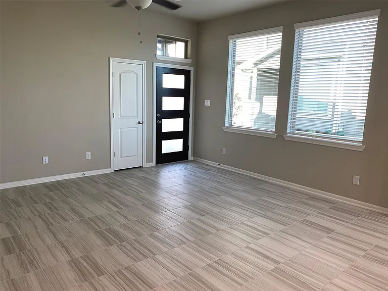 5255 Prairie Terrace Ln — Photo 3
