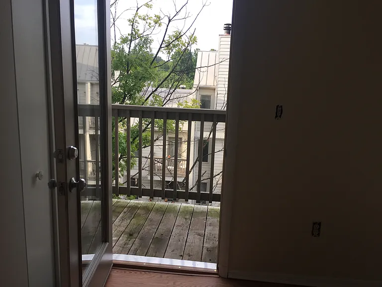 1305 Wertland St #B7 — Photo 13
