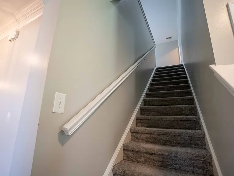221 Berwick Dr — Photo 12