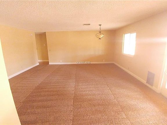 4th image of 5376 Jocelyn Dr