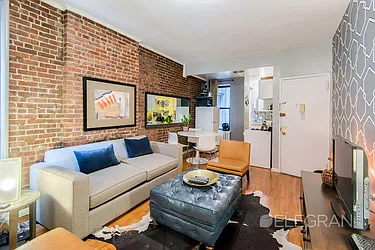 Rented by (Legacy) Elegran