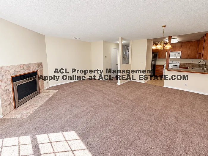 2 bed, 2.0 bath, 1070 sqft, $2,595 — Photo 4