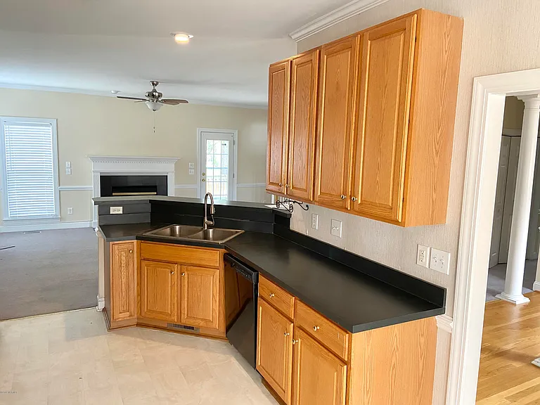 3719 Langston Blvd — Photo 3