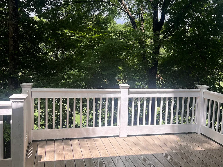 1914 Hillbrook Cir — Photo 3