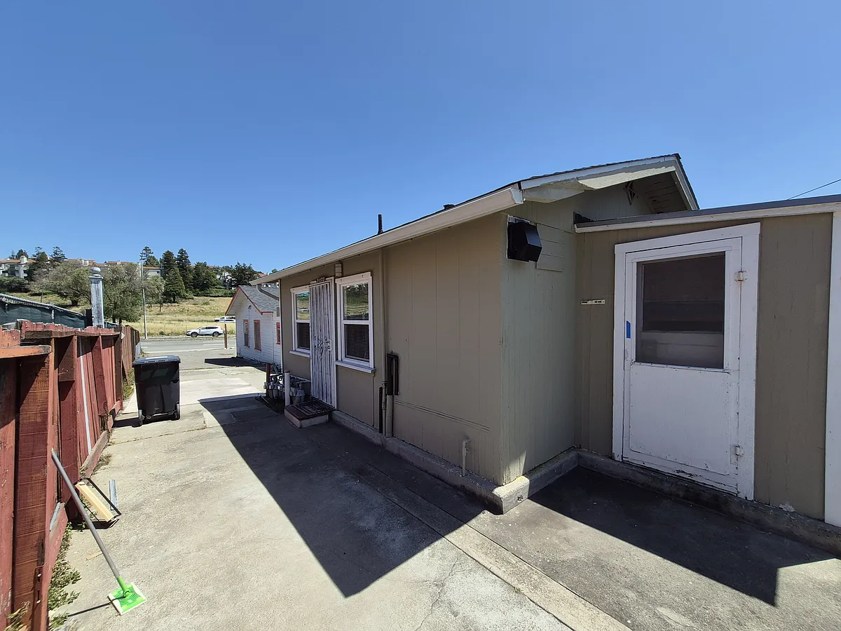 Building Photo - 21173 Foothill Blvd