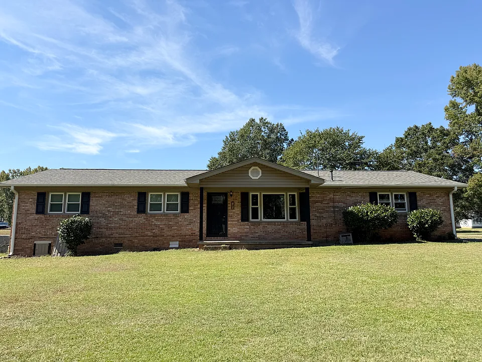 110 Meadowbrook Dr