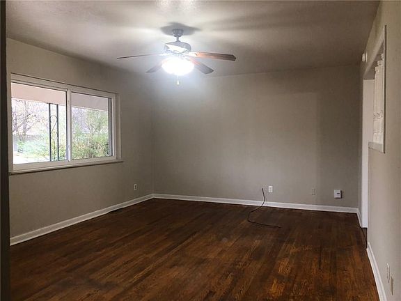 5th image of 3071 W Sandra St