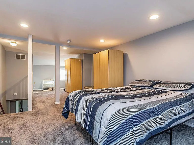 921 S Charles St #2 — Photo 8