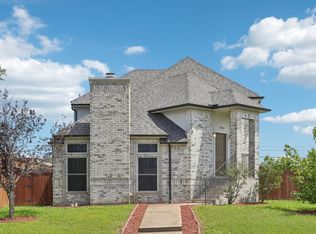12848 Hilltop Dr, Balch Springs, TX 75180