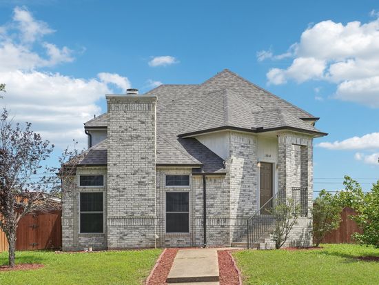 12848 Hilltop Dr, Balch Springs, TX 75180
