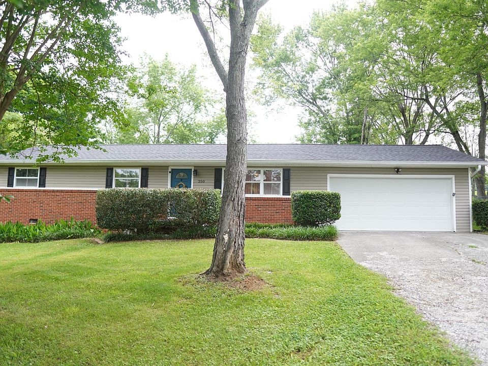 1st image of 250 Royal Dr NW