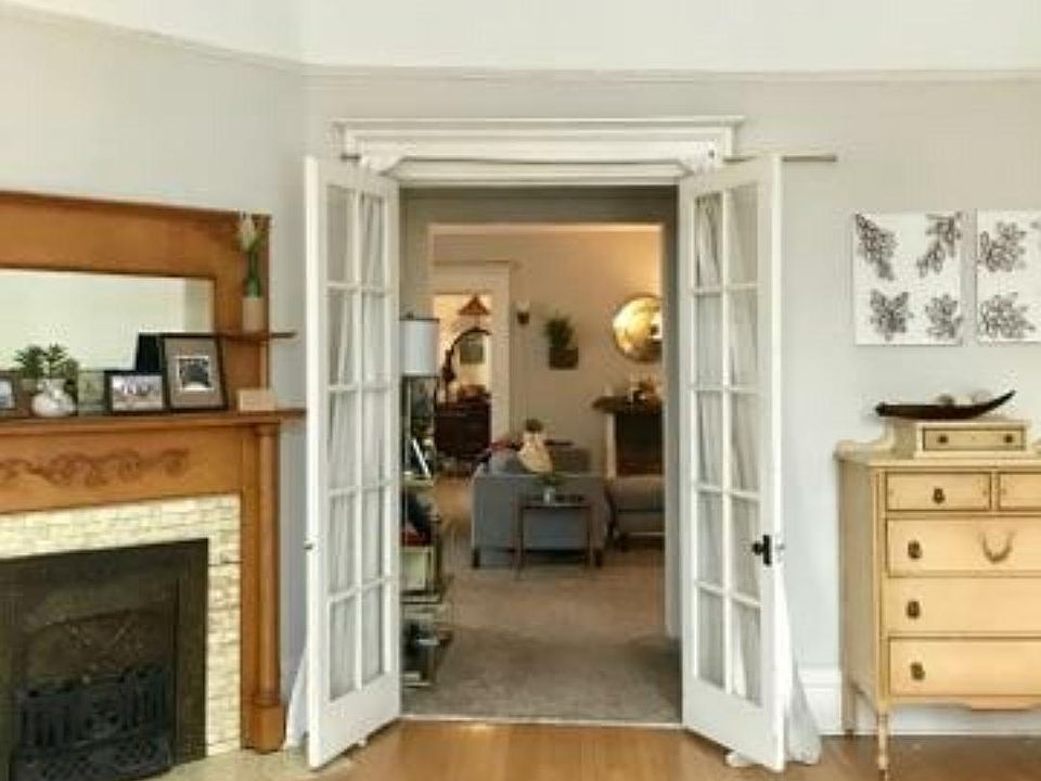 2nd image of 140 W Main St APT 3
