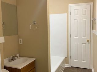 820 Michigan Ave, South Milwaukee, WI 53172