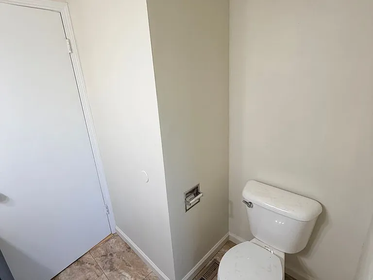 7175 Webb Dr SE — Photo 11