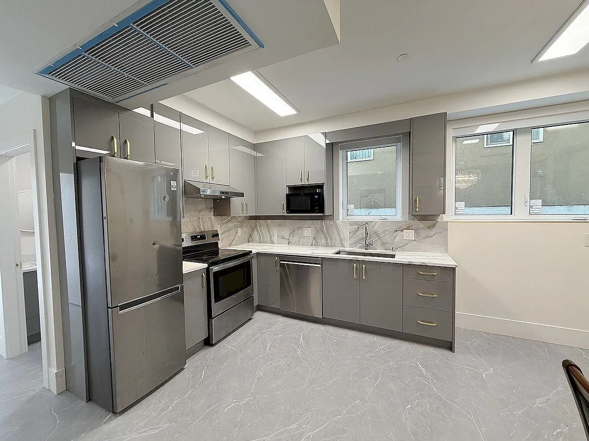2 bed, 750 sqft, $2,000 — Photo 3