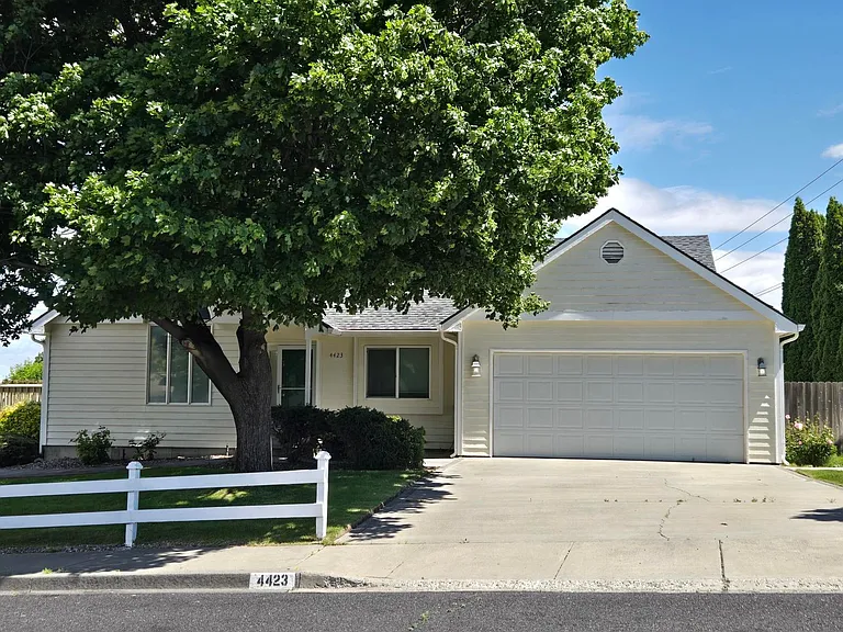 4423 S Sharron Ct — Photo 1