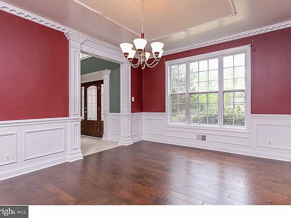 4th image of 105 Jules Dr