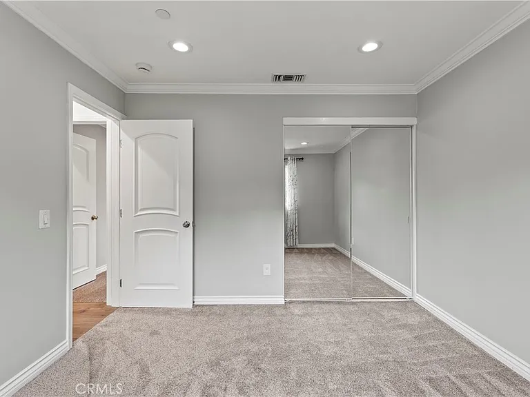 1096 Canyon View Dr — Photo 36