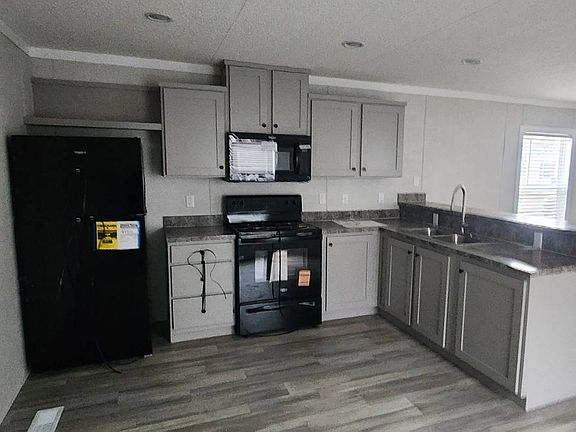 3rd image of 746 N Main St Lot 61