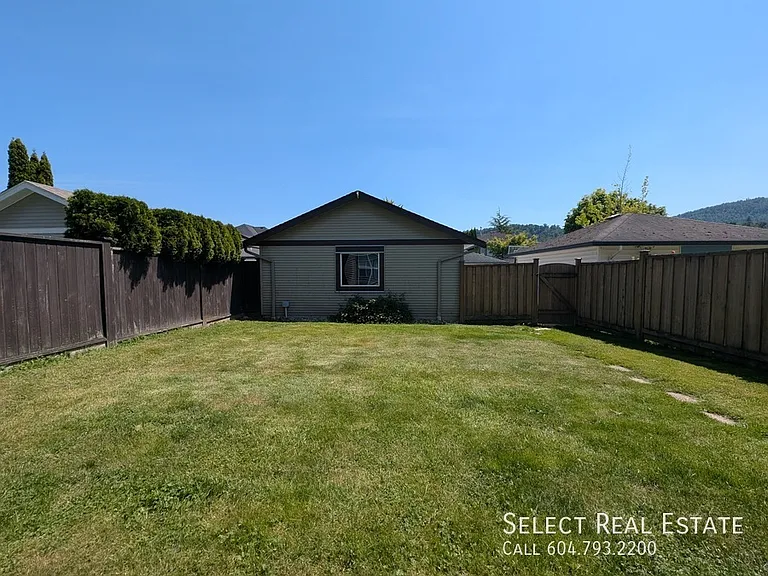 36220 Shadbolt Ave — Photo 42