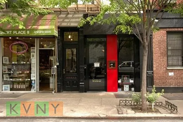Rented by KVNY Soho | media 1
