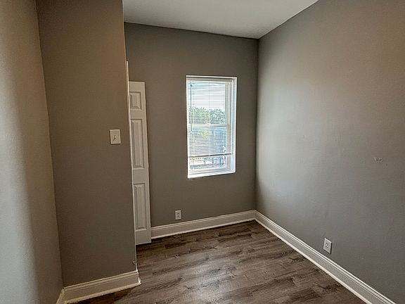 4th image of 7053 S Dante Ave #485392398