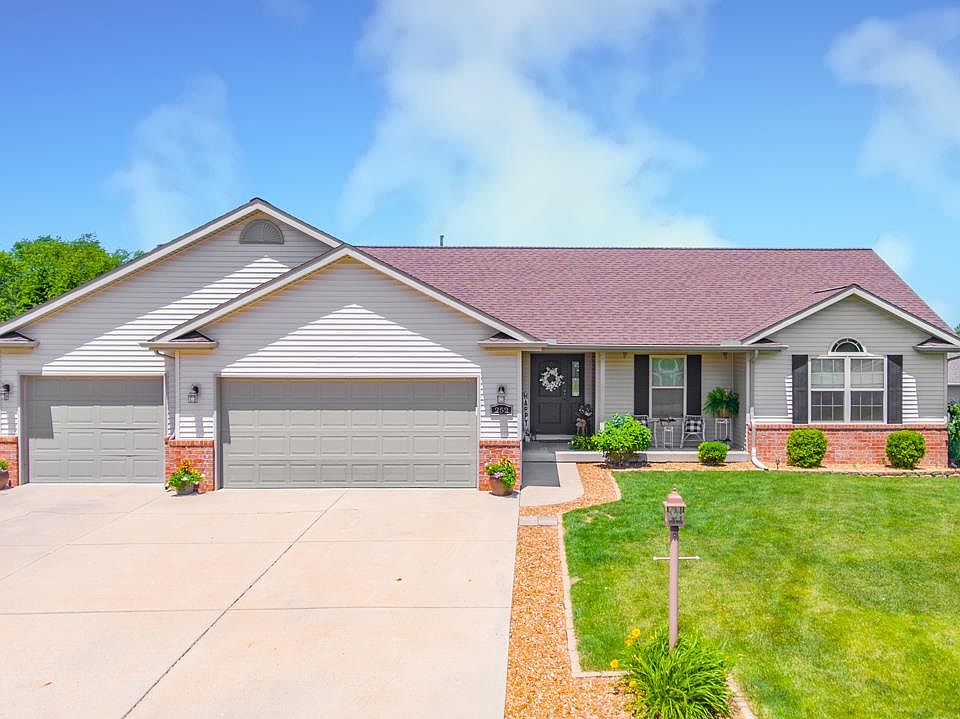 1st image of 252 Karagen Cir