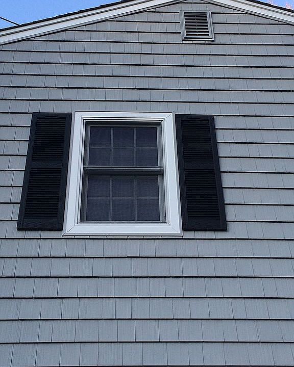 2nd image of 212 Reeve Ave