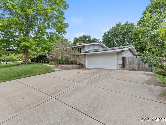 4th image of 2545 Northville Dr NE