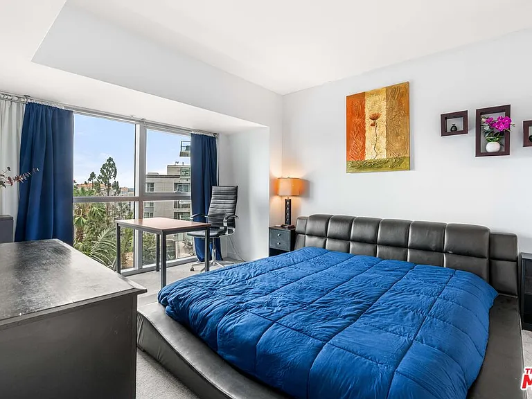 13700 Marina Pointe Dr #510 — Photo 11
