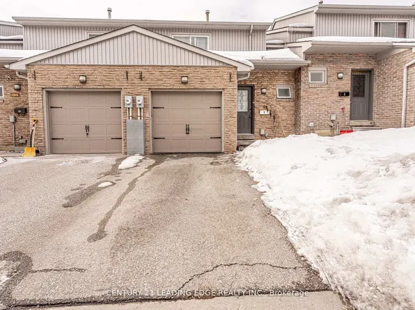 399 Vodden St E #9, Brampton, ON L6V 3V1