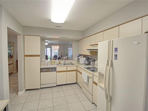 4th image of 2909 Marshfield Ct #L1