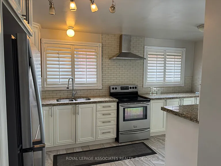 50 Blossom Cres #MAIN — Photo 6