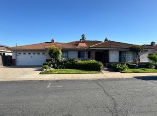 927 E Goshen Ave, Fresno, CA