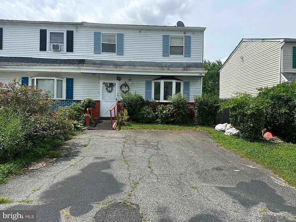 1st image of 122 E Plover Dr
