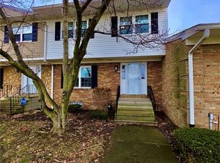 2046 Beechtree Dr, Uniontown, OH 44685
