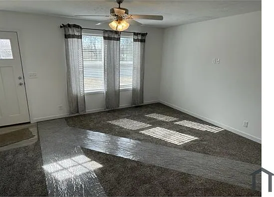 4 bed, 2200 sqft, $1,850 — Photo 3