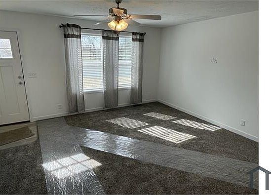 3rd image of 6614 Julian Ave