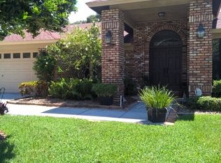 9993 Lake Seminole Dr W, Largo, FL 33773