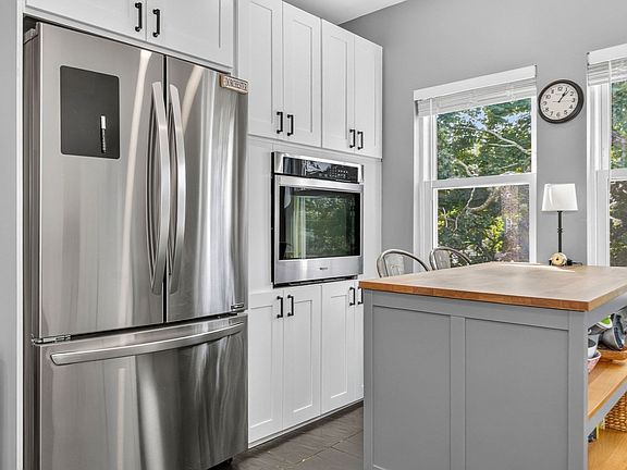 2nd image of 16 Pasadena Rd Floor 3