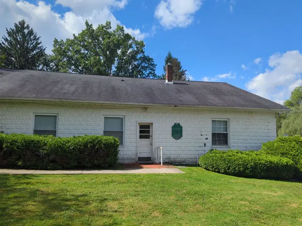 dau4, 4 Daugherty Rd #C, Grove City, PA 16127
