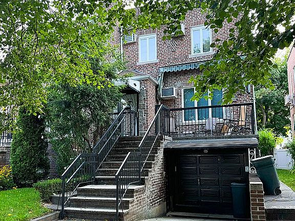 2nd image of 1821 E 26th St