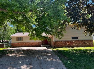 1860 S Bruce Ave, Springfield, MO 65804