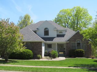 3909 Victoria Ave, Mount Vernon, IL 62864