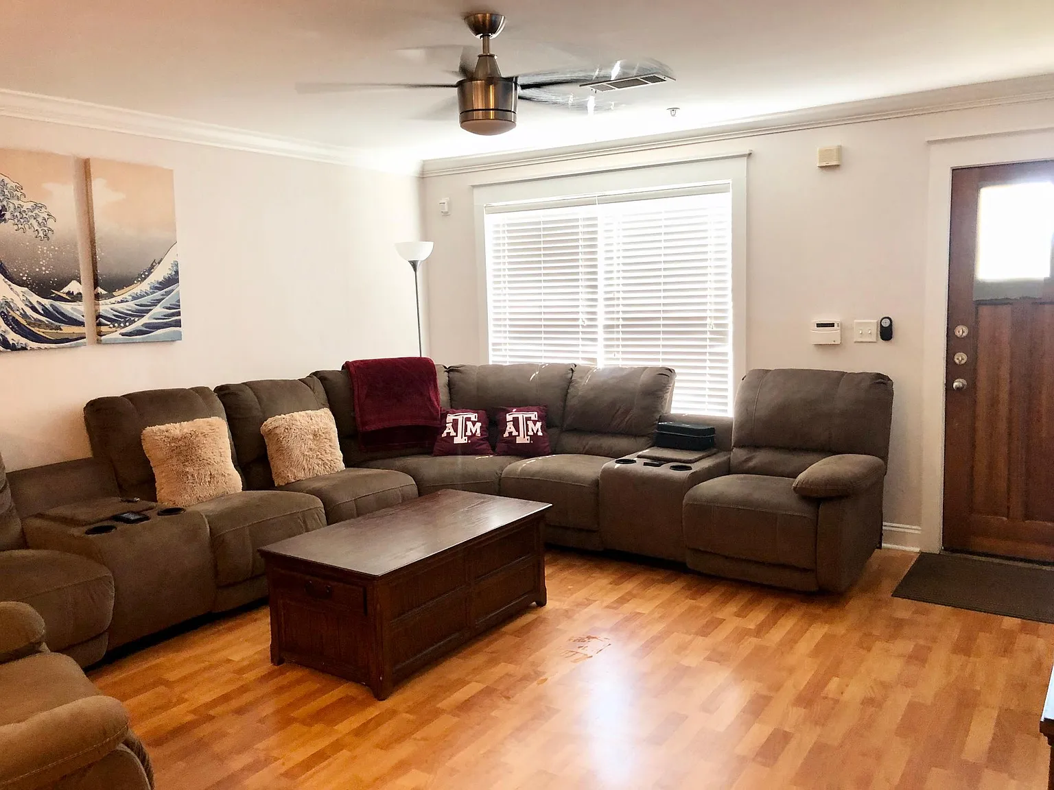 2 bed, 1180 sqft, $1,600 — Photo 1